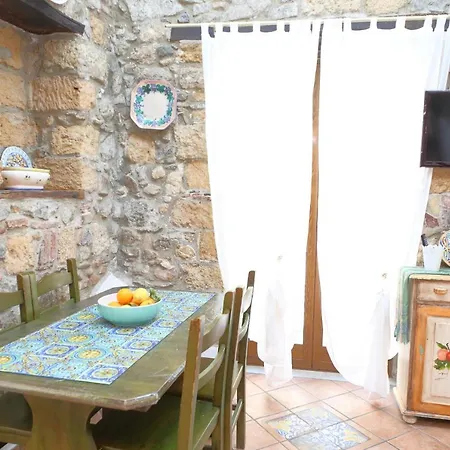 Apartment Casa Saraceni